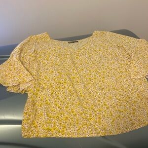 Flower, print, yellow shirt